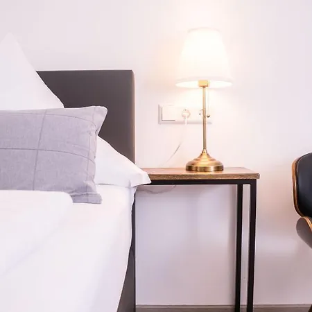 Cityapartements Fn2-fn4 Klimatisiert 招待所 腓特烈港