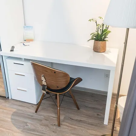 Cityapartements Fn2-fn4 Klimatisiert * 腓特烈港