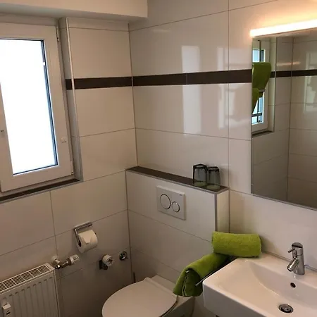 Cityapartements Fn2-fn4 Klimatisiert 招待所 腓特烈港