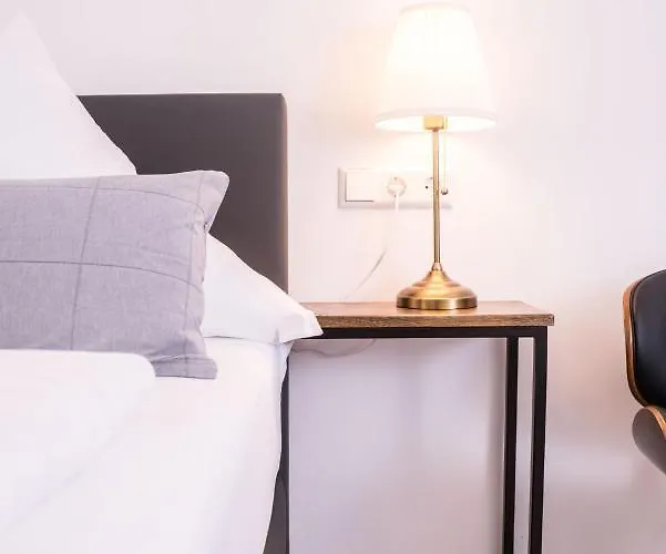 Cityapartements Fn2-fn4 Klimatisiert بيت ضيافة فريدريشسهافن